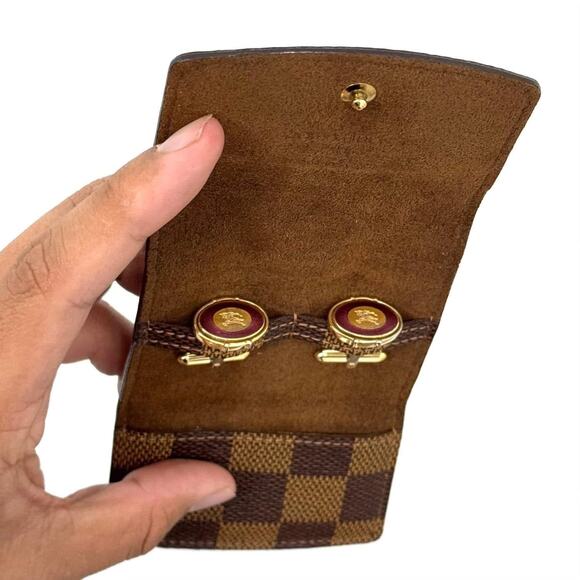 Louis Vuitton Damier Cufflink Case - Picture 5 of 14